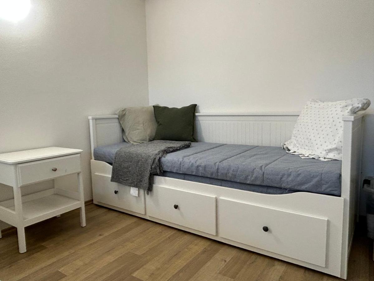 Stromoradni 17 Apartment Břeclav Екстериор снимка